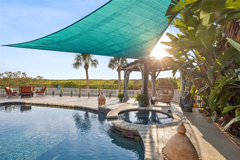 Image 38 of property listing at 5801 CAY COVE COURT, Tampa, FL 33615