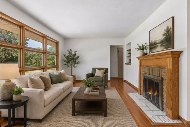 4002 Nevada Avenue N, New Hope, MN 55427