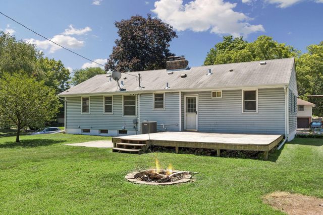 4002 Nevada Avenue N, New Hope, MN 55427