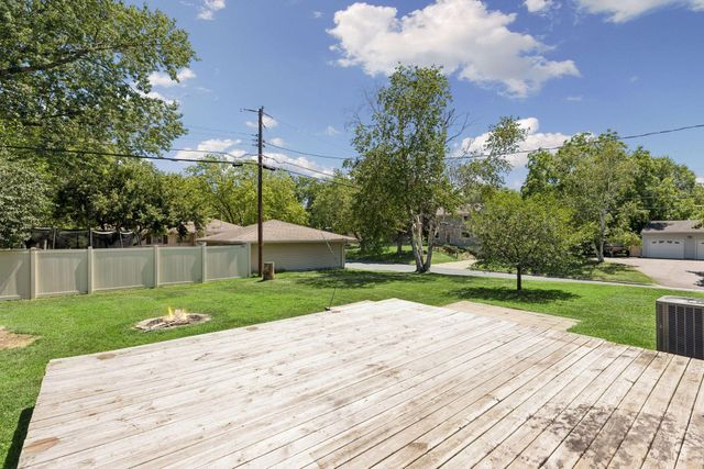 4002 Nevada Avenue N, New Hope, MN 55427