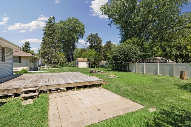 4002 Nevada Avenue N, New Hope, MN 55427