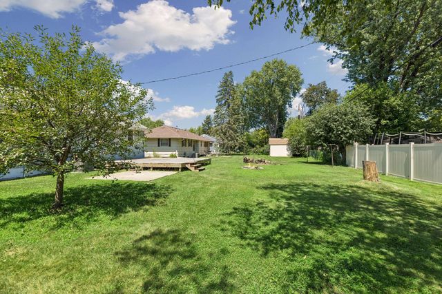 4002 Nevada Avenue N, New Hope, MN 55427