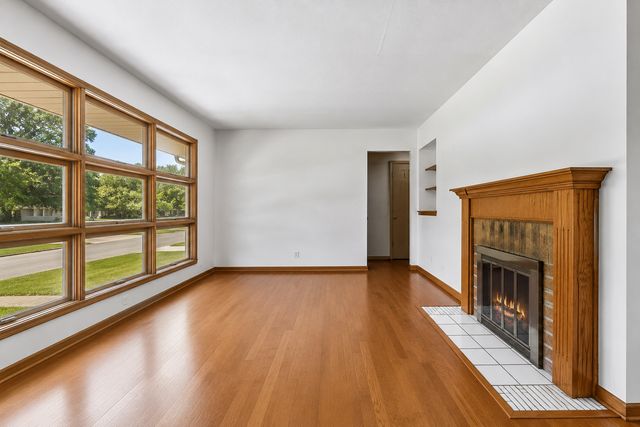 4002 Nevada Avenue N, New Hope, MN 55427
