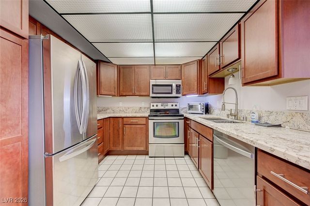 3930 University Center Drive 804, Las Vegas, NV 89119