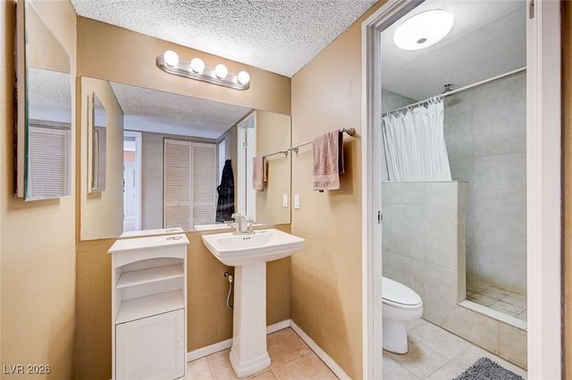 3930 University Center Drive 804, Las Vegas, NV 89119