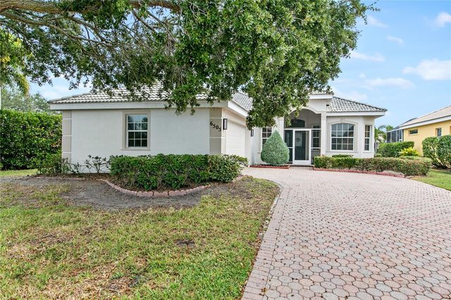 6505 COPPER RIDGE TRAIL, University Park, FL 34201