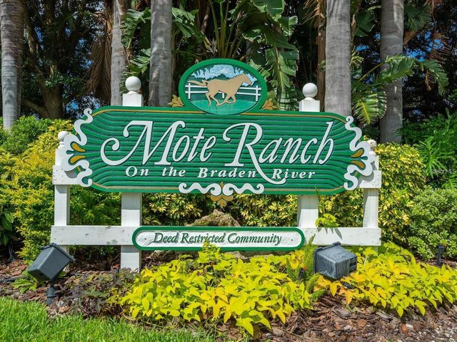 6505 COPPER RIDGE TRAIL, University Park, FL 34201