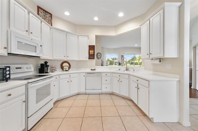 6505 COPPER RIDGE TRAIL, University Park, FL 34201