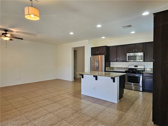 10827 Morning Frost Street, Las Vegas, NV 89179
