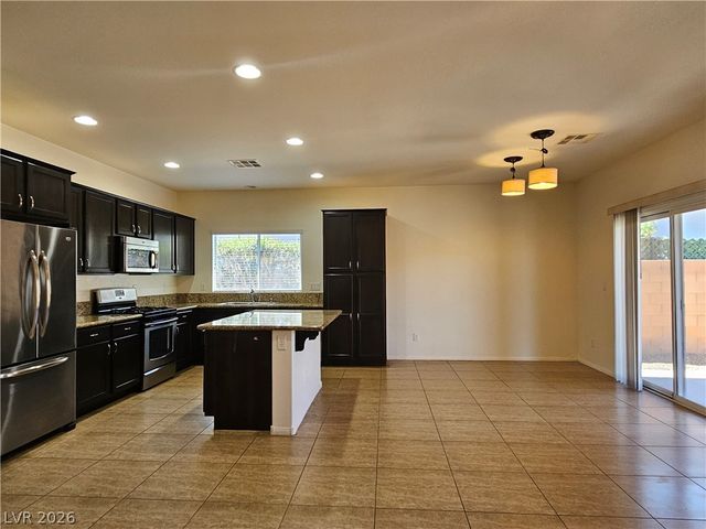 10827 Morning Frost Street, Las Vegas, NV 89179