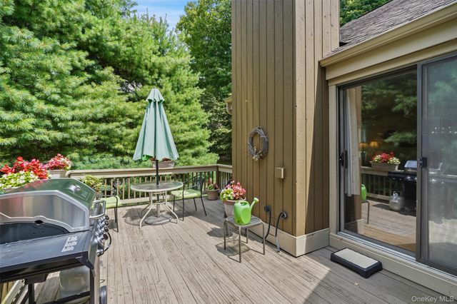 537 Heritage Hills Drive F, Somers, NY 10589