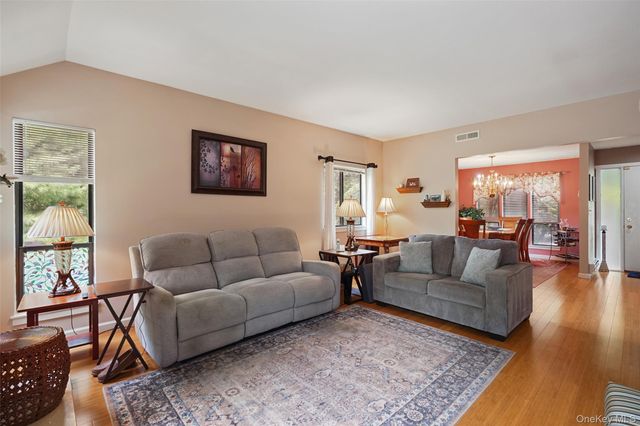 537 Heritage Hills Drive F, Somers, NY 10589