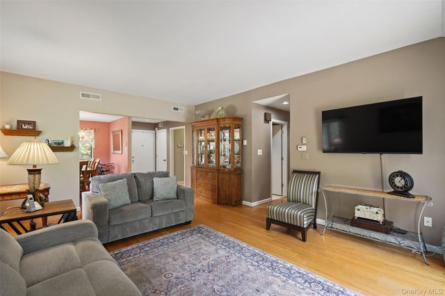 537 Heritage Hills Drive F, Somers, NY 10589