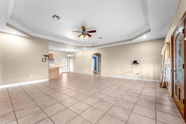 800 E 2nd Street, Iowa, LA 70647