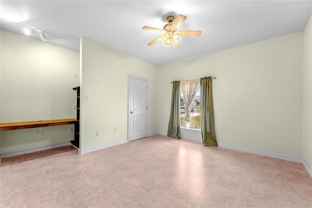 800 E 2nd Street, Iowa, LA 70647