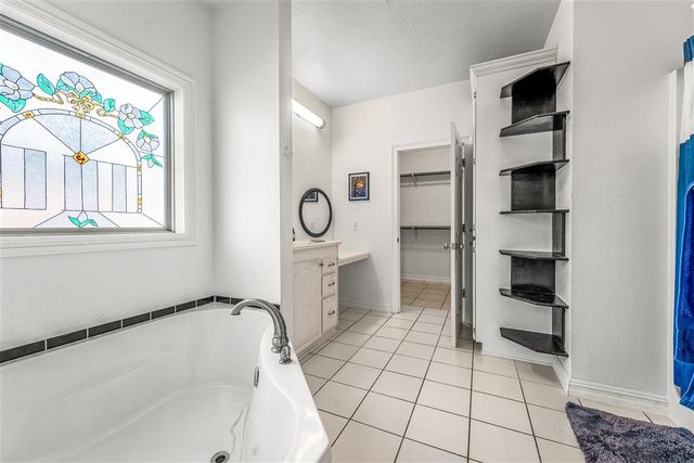 800 E 2nd Street, Iowa, LA 70647