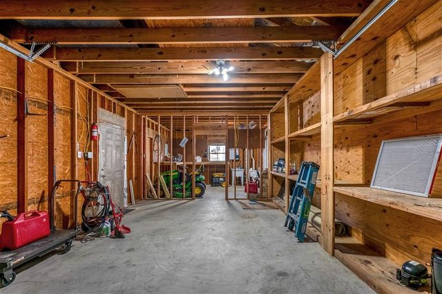 800 E 2nd Street, Iowa, LA 70647