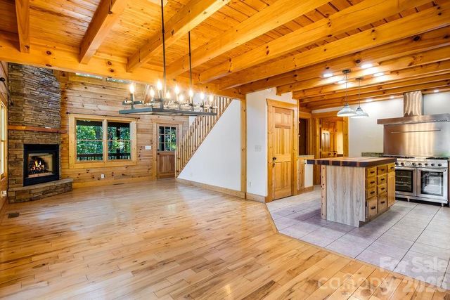 447 Hidden Lake Parkway, Nebo, NC 28761