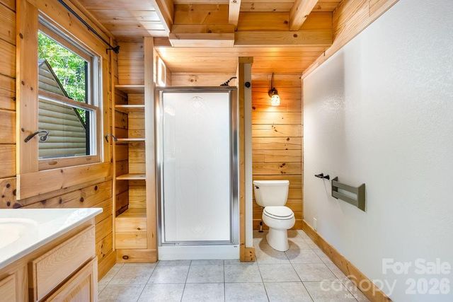 447 Hidden Lake Parkway, Nebo, NC 28761