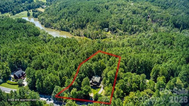 447 Hidden Lake Parkway, Nebo, NC 28761