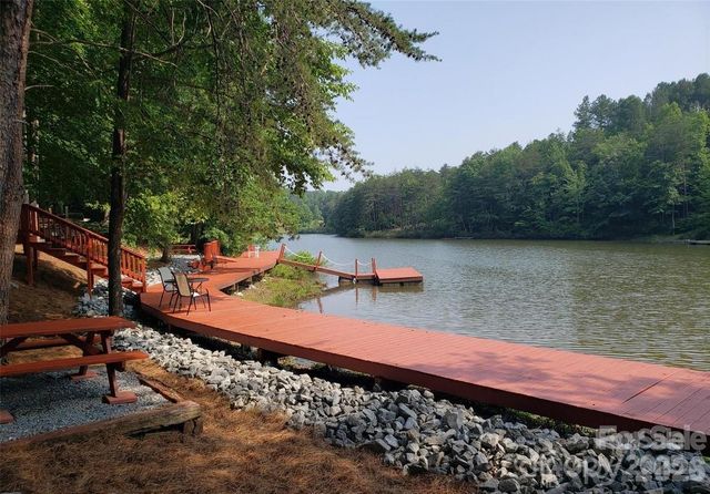 447 Hidden Lake Parkway, Nebo, NC 28761