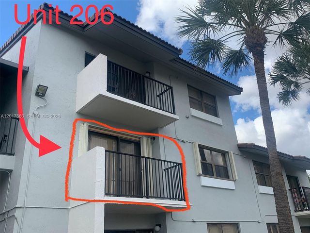 7215 NW 179th St 206, Hialeah, FL 33015