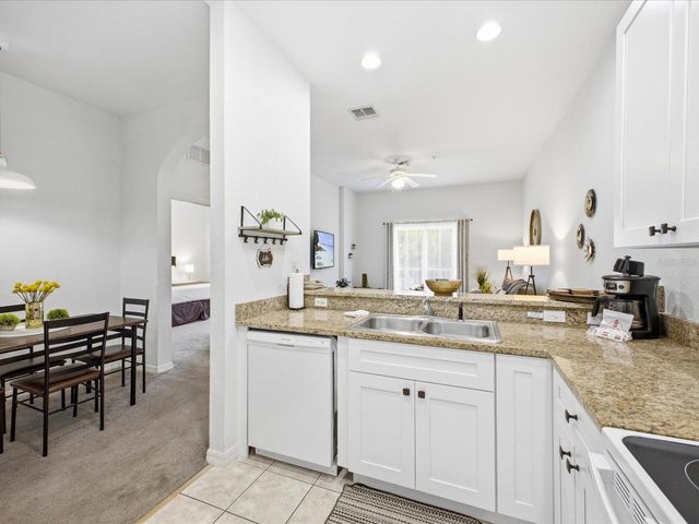 206 ANDROS AVENUE 15202, Davenport, FL 33897