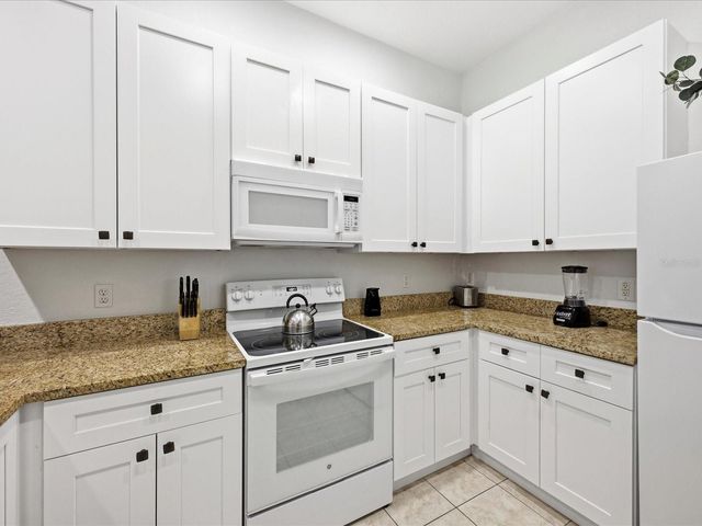 206 ANDROS AVENUE 15202, Davenport, FL 33897