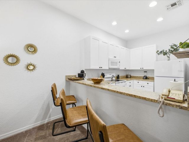 206 ANDROS AVENUE 15202, Davenport, FL 33897