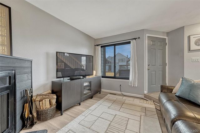 8901 W Yale Avenue, Lakewood, CO 80227