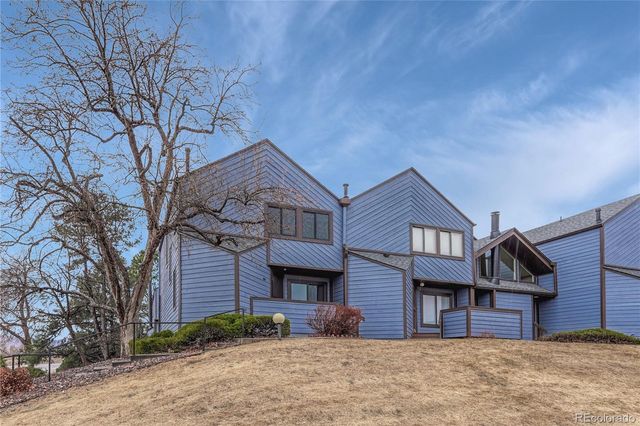 8901 W Yale Avenue, Lakewood, CO 80227
