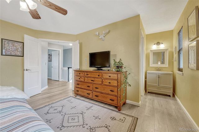 8901 W Yale Avenue, Lakewood, CO 80227