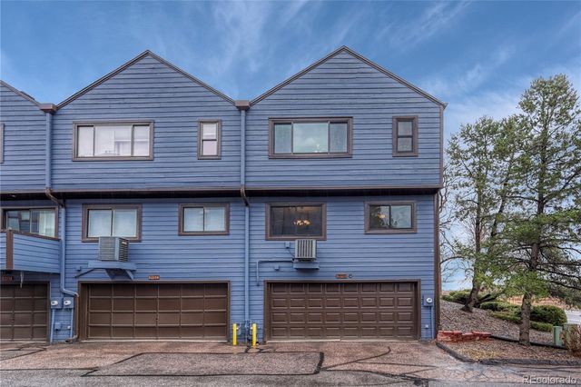 8901 W Yale Avenue, Lakewood, CO 80227