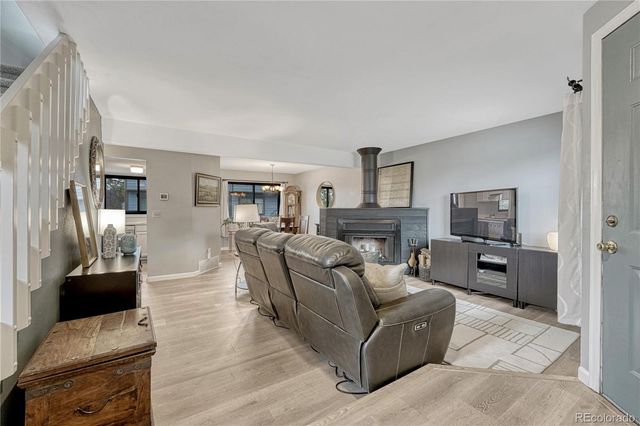 8901 W Yale Avenue, Lakewood, CO 80227