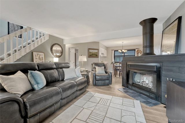 8901 W Yale Avenue, Lakewood, CO 80227