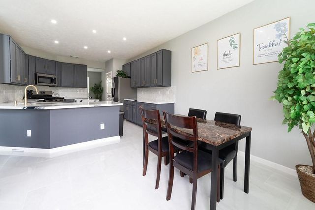 3707 Pine View Ct Court, Pearland, TX 77581