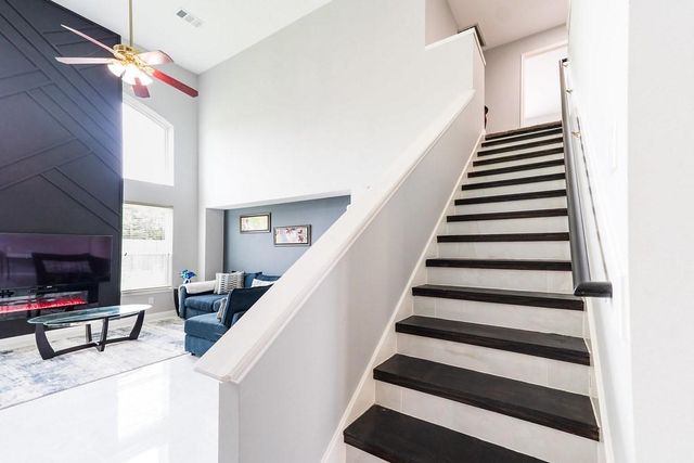 3707 Pine View Ct Court, Pearland, TX 77581