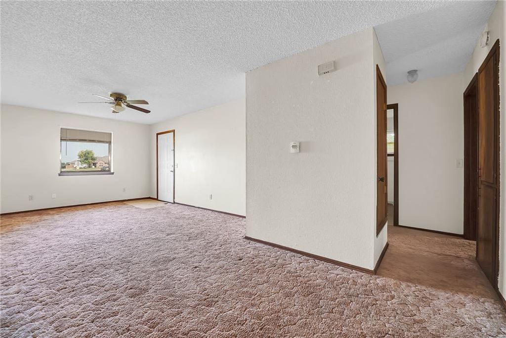 Image 4 of property listing at 418 N Electra Street, Sayre, OK 73662