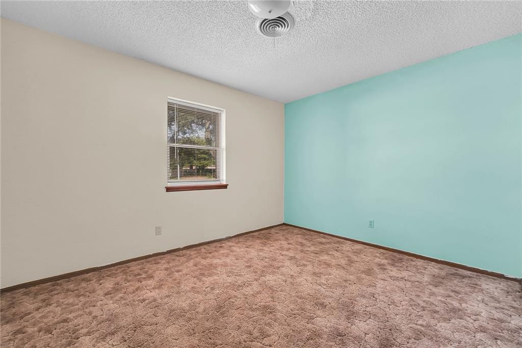 Image 9 of property listing at 418 N Electra Street, Sayre, OK 73662
