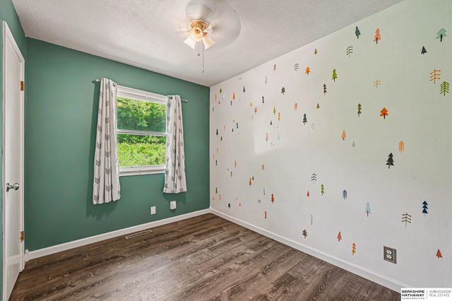 9435 Ohio Street, Omaha, NE 68134