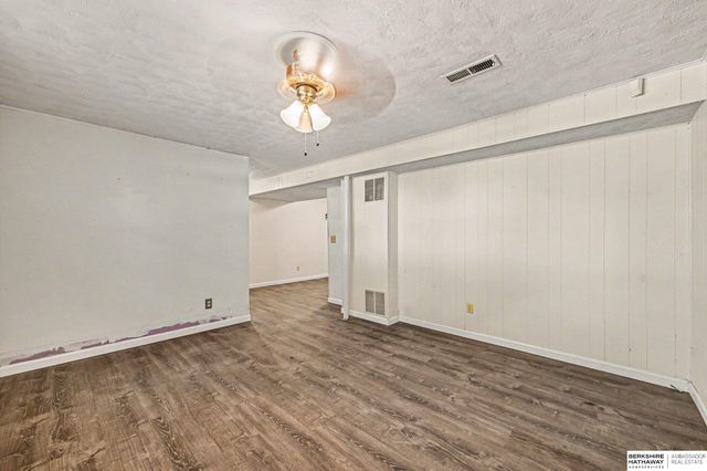 9435 Ohio Street, Omaha, NE 68134