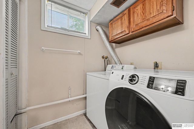 9435 Ohio Street, Omaha, NE 68134