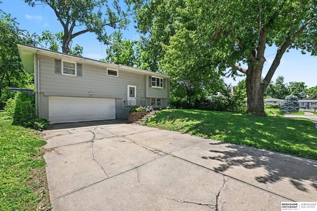 9435 Ohio Street, Omaha, NE 68134