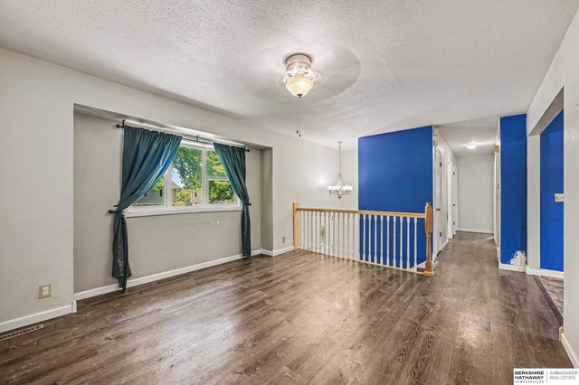 9435 Ohio Street, Omaha, NE 68134