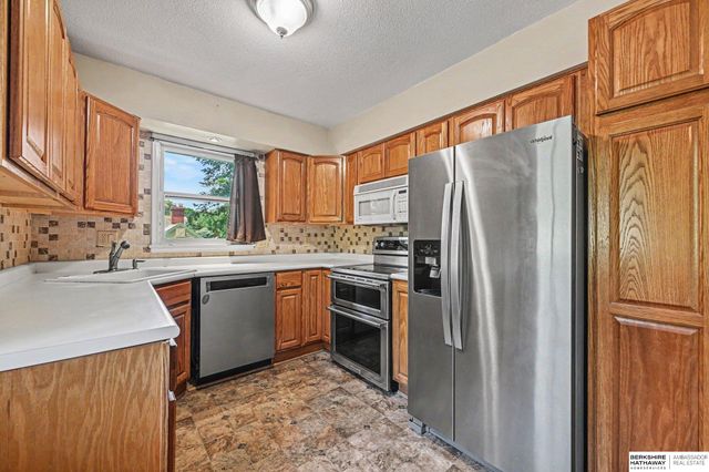 9435 Ohio Street, Omaha, NE 68134