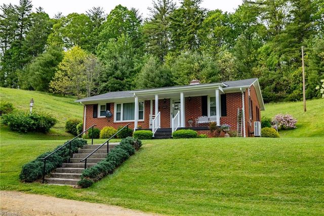 8693 NC Highway 88 E, Laurel Springs, NC 28644