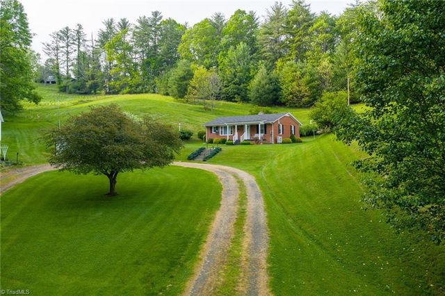 8693 NC Highway 88 E, Laurel Springs, NC 28644