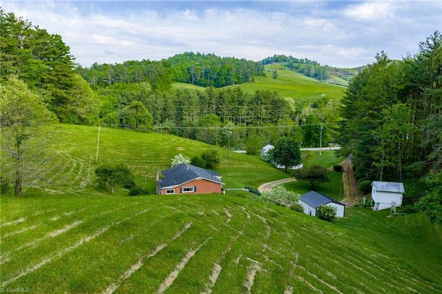 8693 NC Highway 88 E, Laurel Springs, NC 28644