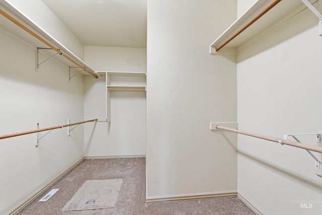 55 S Selwood Lane, Star, ID 83669