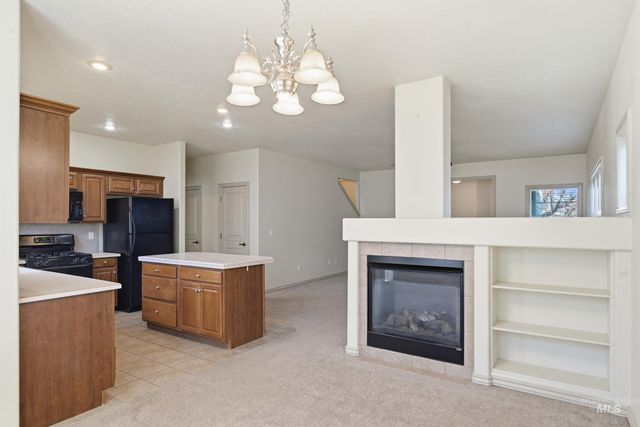 55 S Selwood Lane, Star, ID 83669